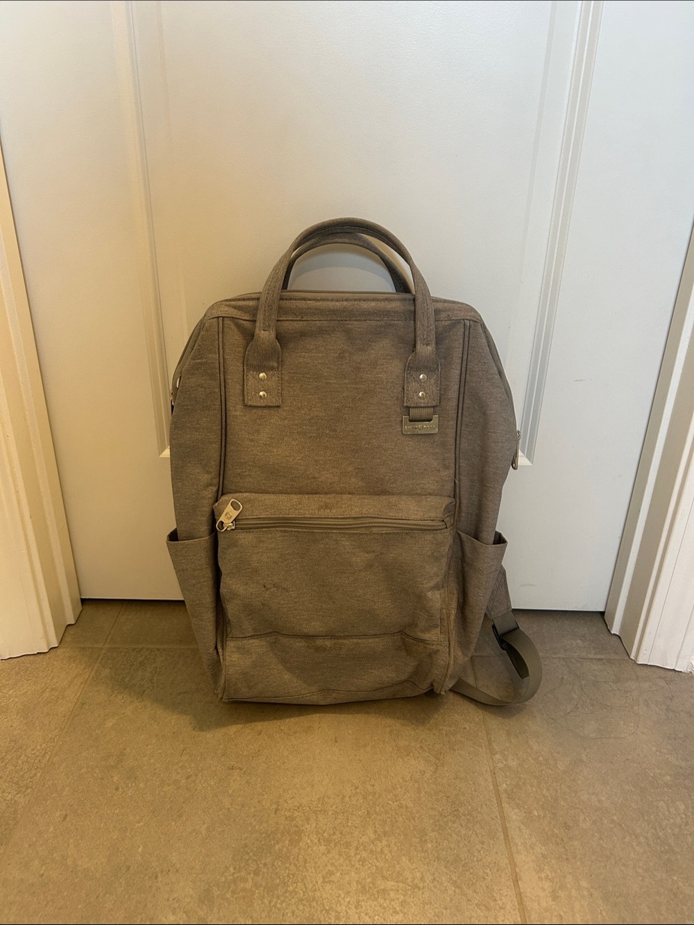 Women’s Gray Canvas Backpack - Brand- Swiss Gear